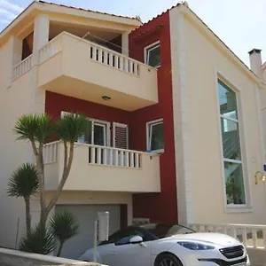 Guliver Apartmán Slatine