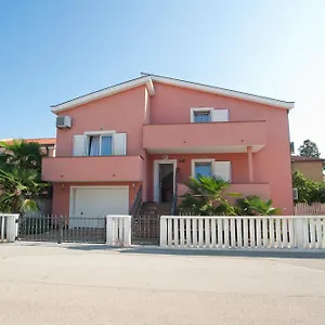 Apartmán Maric With Parking, Umag